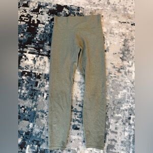 EUC Vuori Clean Elevation Leggings